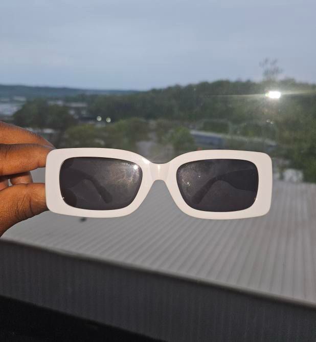 TEST STYLISH SUN GLASSES