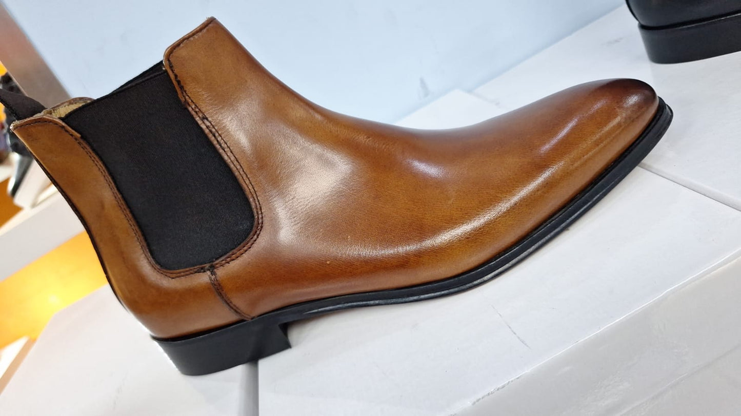MEN NOIR CLASSIC CHELSEA BOOTS